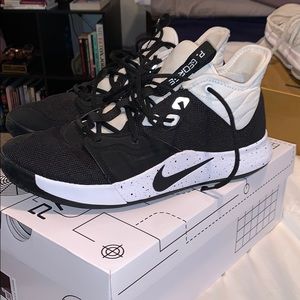 Nike PG3 basketball shoes